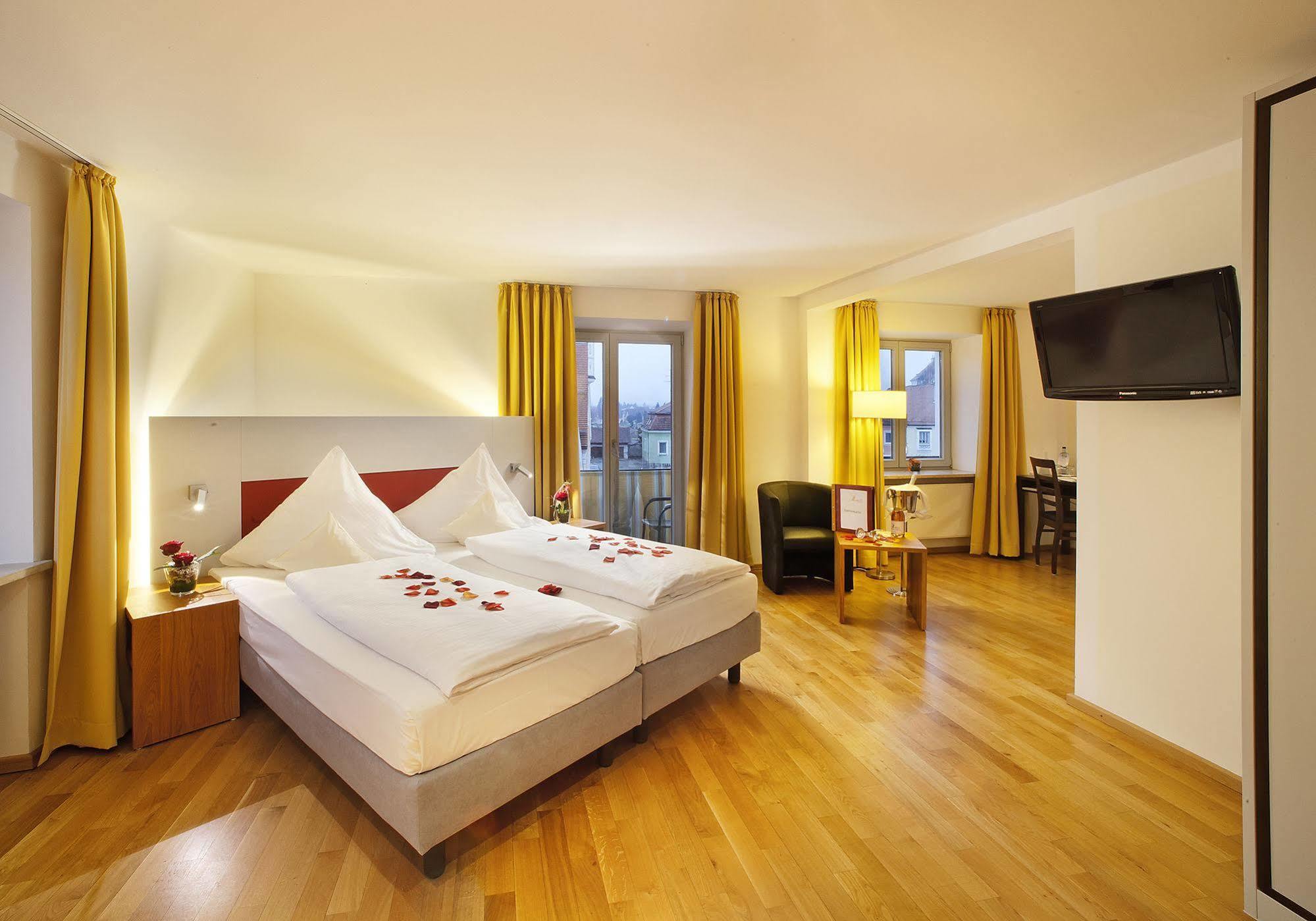 Akzent Brauerei Hotel Hirsch Ottobeuren Kültér fotó