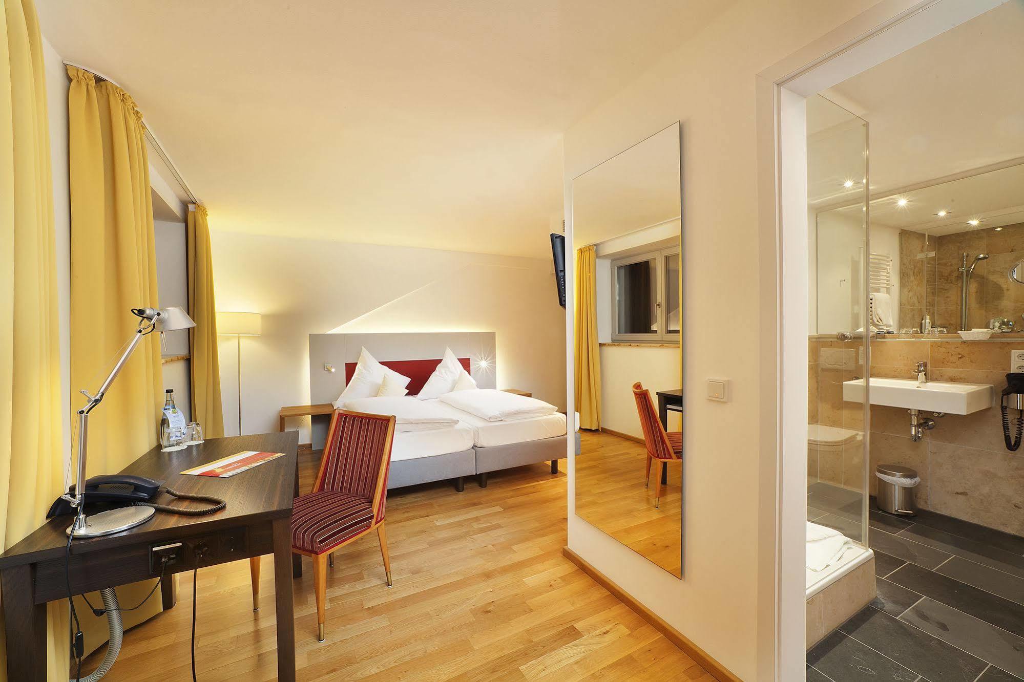 Akzent Brauerei Hotel Hirsch Ottobeuren Kültér fotó